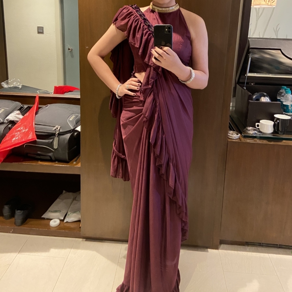 Wine designer brand new saree with unstitched blouse - Picture 1 of 4